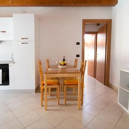 Lakeside Attic By Interhome Apartman Domaso