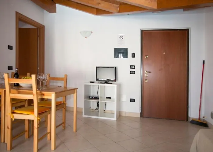 Lakeside Attic By Interhome Apartamento *